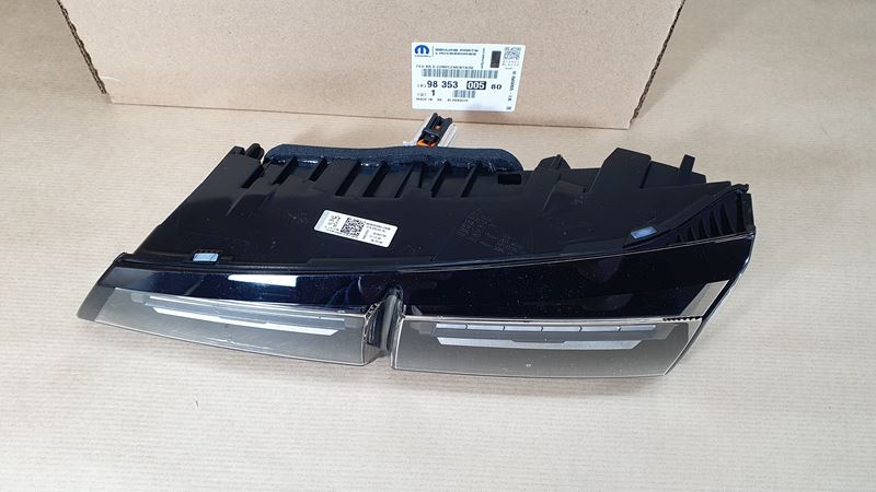 Lampa Tylna Prawa Peugeot 308 III