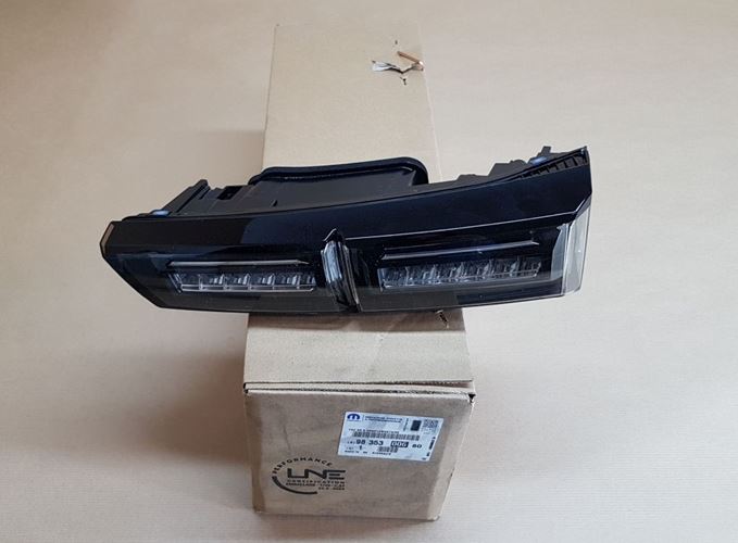 Lampa Tylna Lewa W Klapę Oryginał Peugeot 308 III