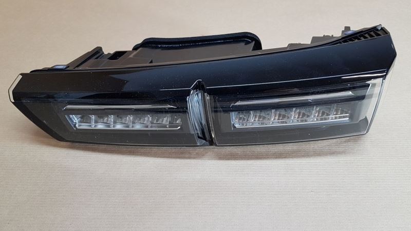Lampa Tylna Lewa W Klapę Oryginał Peugeot 308 III