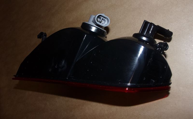 Lampa przeciwmgłowa Peugeot 308 II Peugeot 408 tył