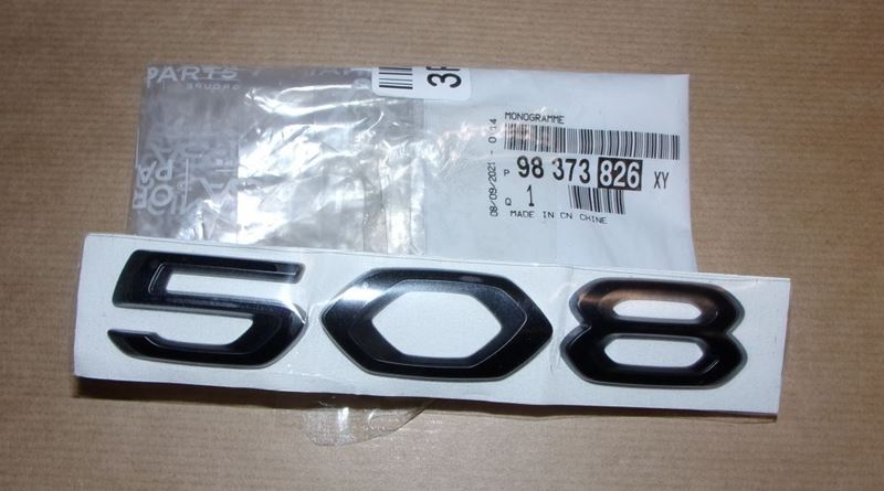 Emblemat Peugeot 508 II przód