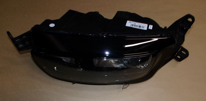 Wahacz Peugeot 208 II prawy