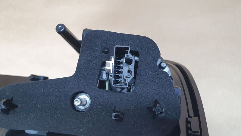 Lampa Tylna Prawa Oryginał Opel Mokka B