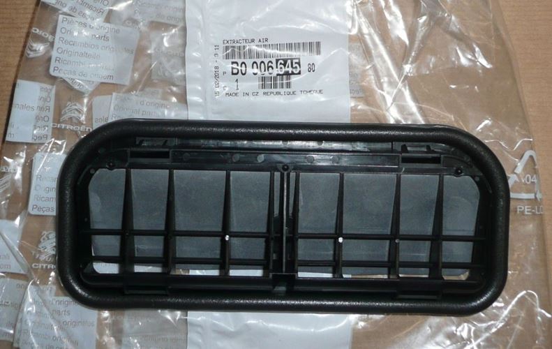Kratka wentylacyjna Citroen C1 Peugeot 107