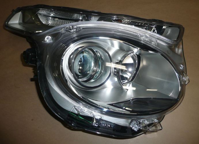 Reflektor Citroen C1 prawy