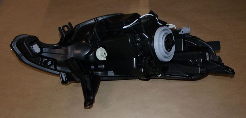 Reflektor Peugeot 108 lewy