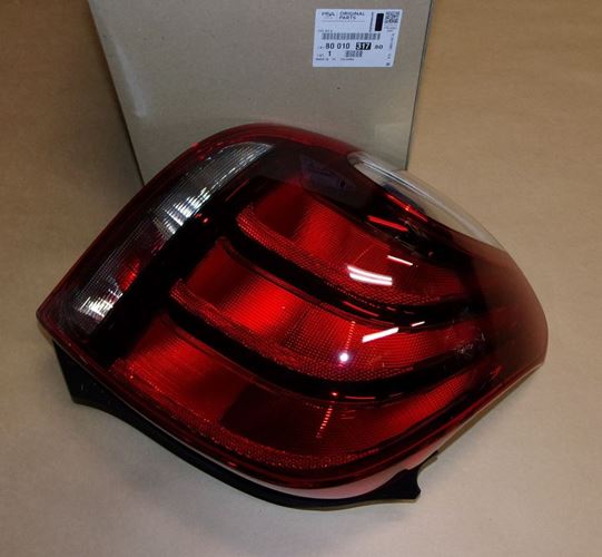 Lampa tylna Peugeot 108 lewa