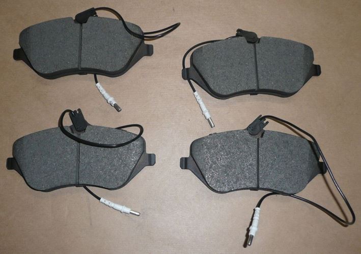 Klocki hamulcowe Citroen C5 III Citroen C6 Peugeot 407 607 przód