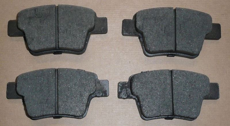 Klocki hamulcowe Citroen C4 Peugeot 207 307 tył 04>