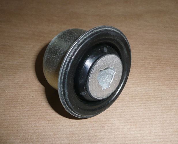 Tuleja wahacza Renault Kangoo