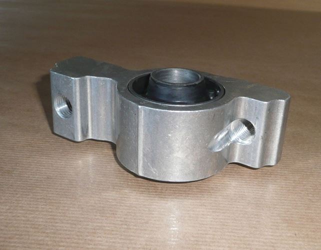 Tuleja wahacza Peugeot 406