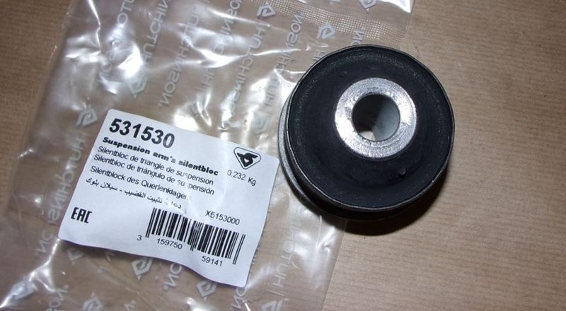 Tuleja wahacza Citroen Berlingo III Peugeot 206 307