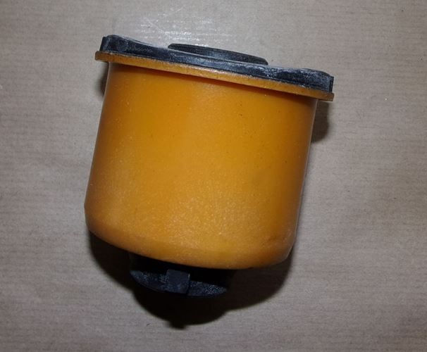 Tuleja tylnej belki Citroen C3 Peugeot 1007