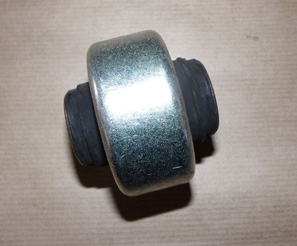 Tuleja wahacza Citroen Berlingo III Peugeot 206 307