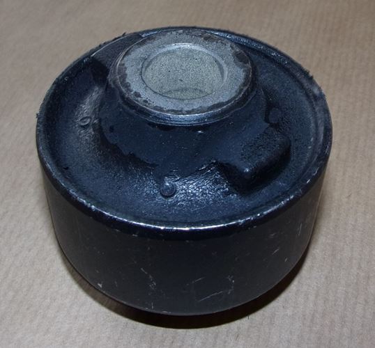 Tuleja wahacza Citroen C3 Picasso Peugeot 207 208