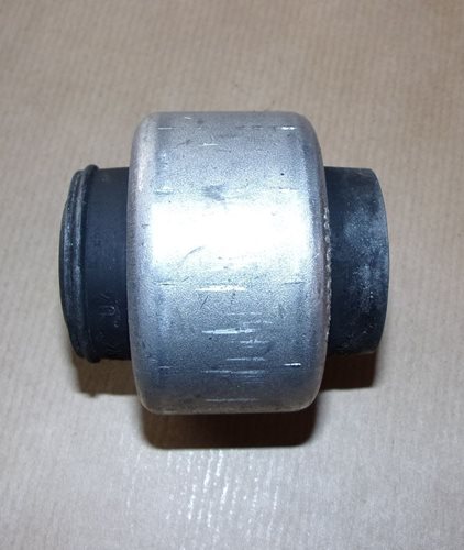 Tuleja wahacza Citroen DS5 Peugeot RCZ
