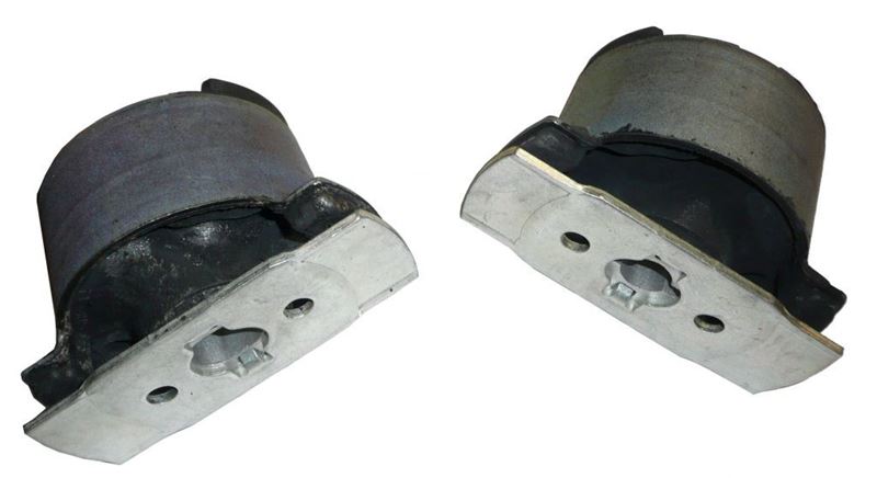 Tuleja tylnej belki Renault Laguna III kpl.
