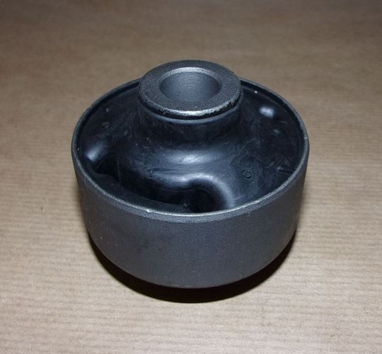 Tuleja wahacza Citroen C-Crosser Peugeot 4007 4008
