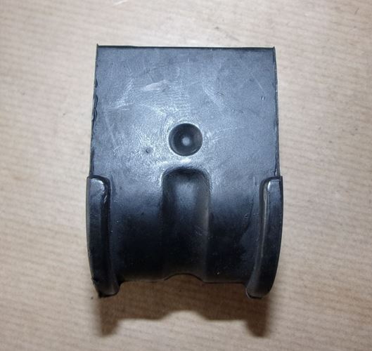 Tuleja stabilizatora Renault Laguna 05>