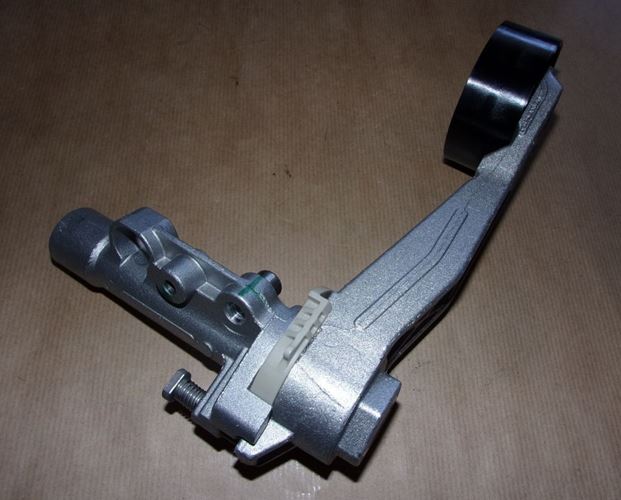 Komplet paska klinowego Citroen C3 C4 Peugeot 207 1.4 1.6 Vti