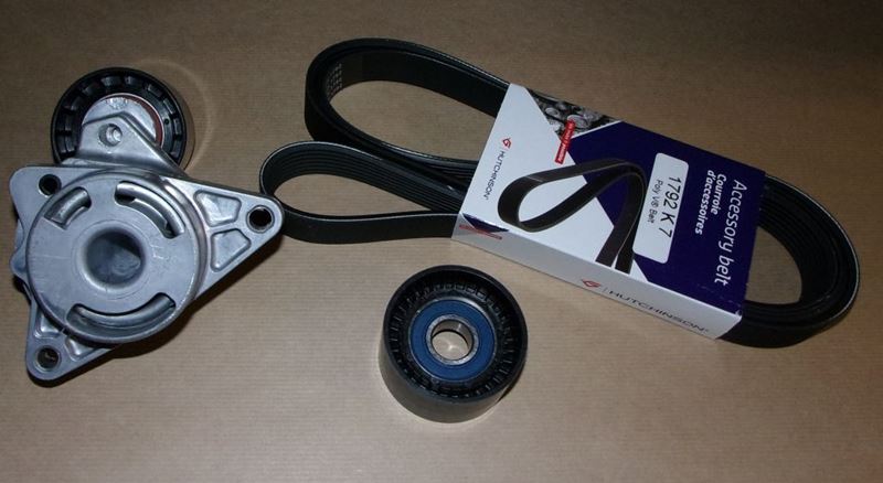 Komplet paska klinowego Renault Trafic II 2.5 Dci