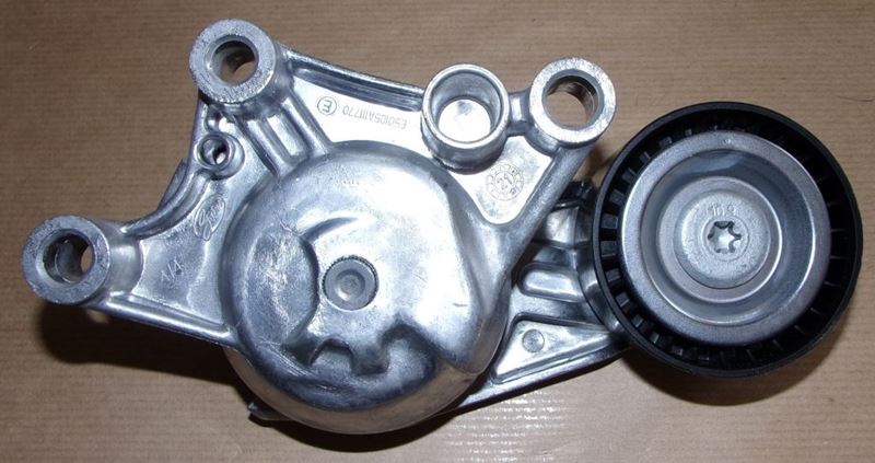 Komplet paska klinowego Citroen Berlingo Peugeot 208 1.6 Hdi