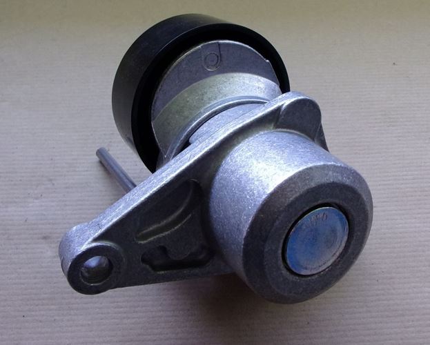 Napinacz alternatora Citroen C3 C4 Peugeot 207 308 1.6 16V