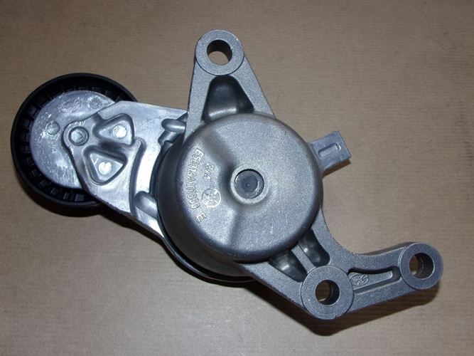 Napinacz alternatora Citroen C4 C5 Peugeot 308 508 2.0 Hdi