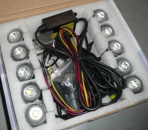 LAMPA ŚWIATEŁ DZIENNYCH LED UNIWERSALNE