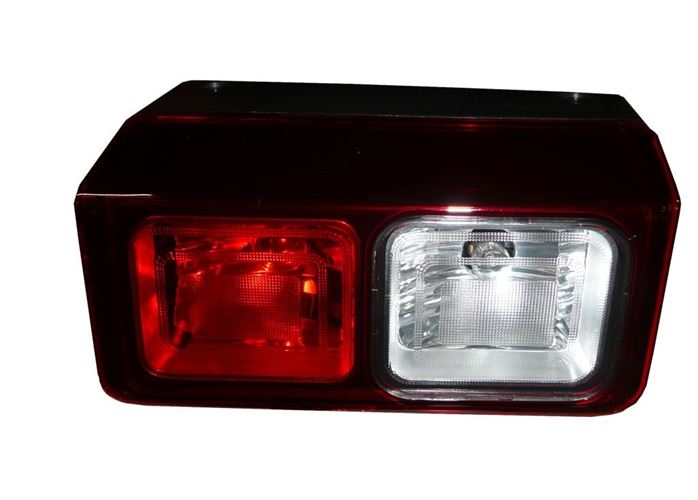 Lampa tylna Renault Trafic III lewa dolna