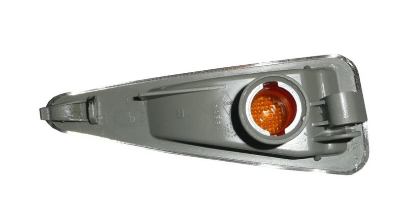LAMPKA KIERUNKOWSKAZU DACIA SANDERO PRAWA