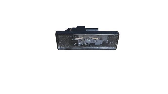 Lampka tablicy rejestracyjnej LED Renault Arkana Clio V