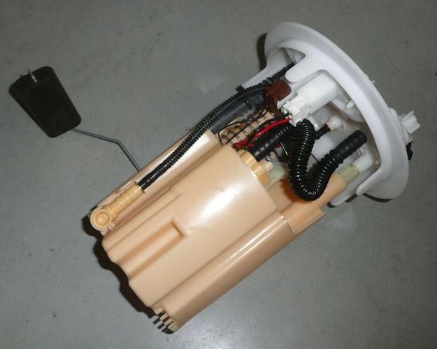 Pompa paliwa kompletna Citroen C5(X7) Peugeot 407 2.2 Hdi