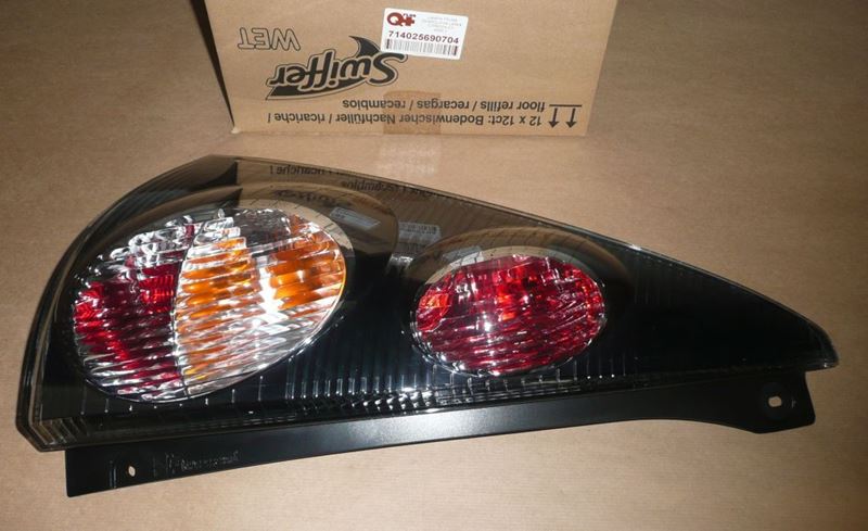 Lampa tylna zespolona Citroen C1 05> lewa