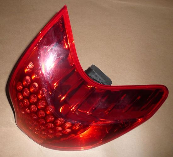 Lampa tylna zespolona Peugeot 3008 (T84) 09> lewa