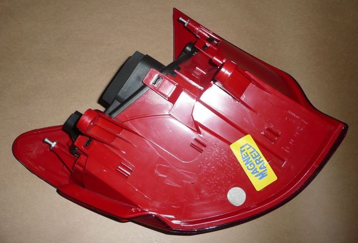 Lampa tylna zespolona Peugeot 3008 (T84) 09> lewa