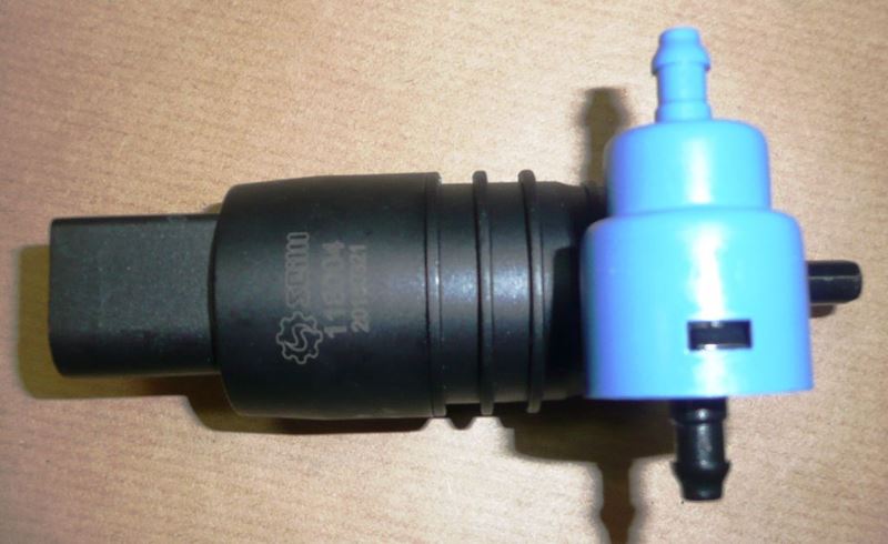 Pompka spryskiwacza Citroen C-Crosser Peugeot 4007