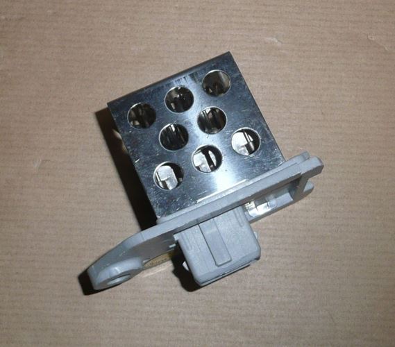 Opornik wentylatora Citroen C5 C8 Peugeot 406 607 807