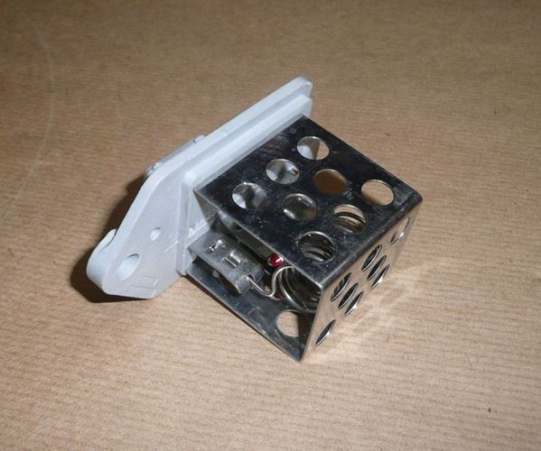Opornik wentylatora Citroen C5 C8 Peugeot 406 607 807