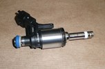 Wtryskiwacz Citroen C4 Peugeot 207 308 1.6 Vti