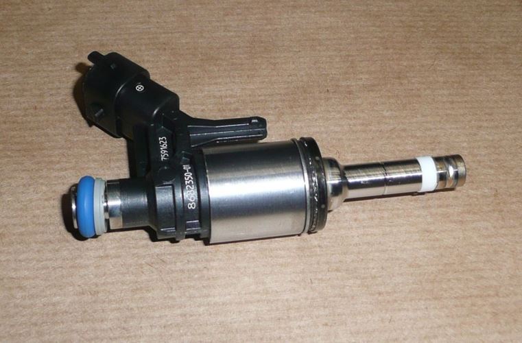 Wtryskiwacz Citroen C4 Peugeot 207 308 1.6 Vti
