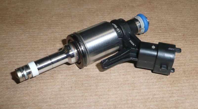 Wtryskiwacz Citroen C4 Peugeot 207 308 1.6 Vti