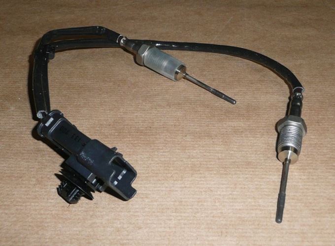 Czujnik temperatury spalin Citroen C4 II Peugeot 308 1.6 HDI