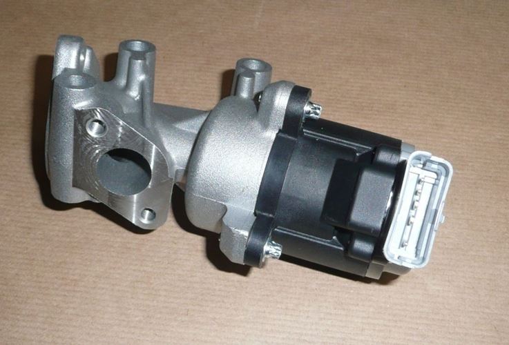 Zawór EGR Citroen C5 III C6 Peugeot 407 607 2.7 HDi