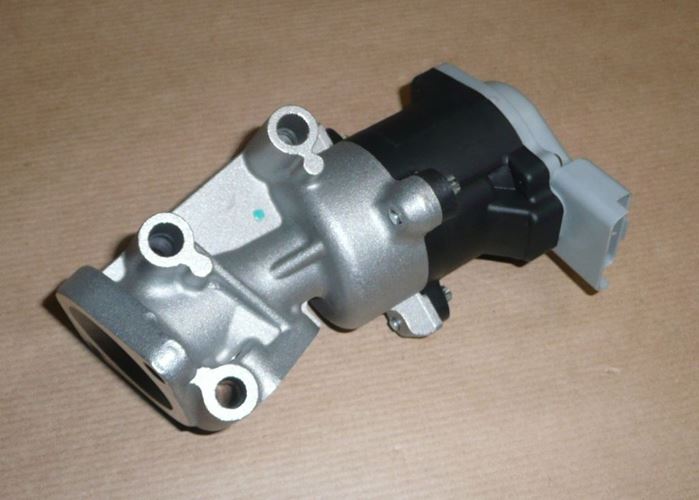 Zawór EGR Citroen C5 III C6 Peugeot 407 607 2.7 HDi
