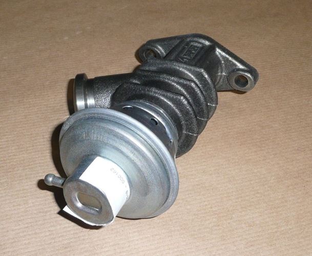 Zawór EGR Citroen C4 C5 Berlingo Peugeot 206 2.0 HDi