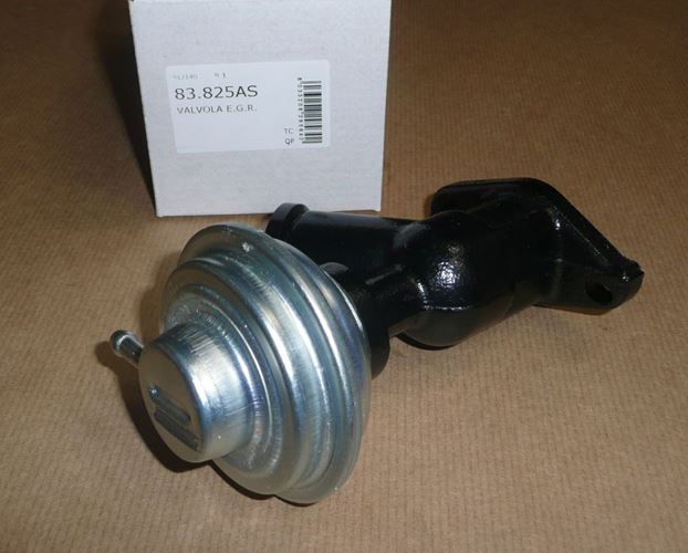 Zawór EGR Citroen C5 Peugeot 307 406 2.0 HDi