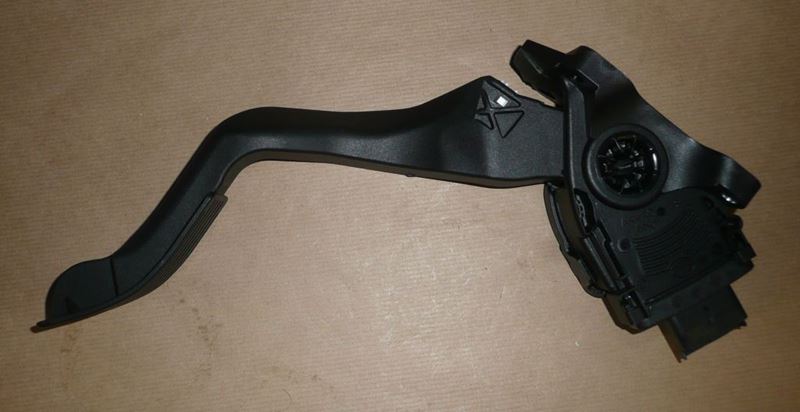Pedał gazu Peugeot 207 208 2008