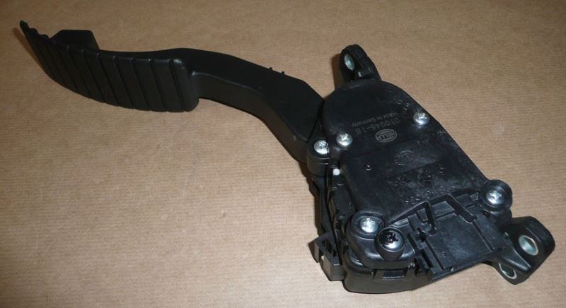 Potencjometr pedału gazu Renault Laguna II
