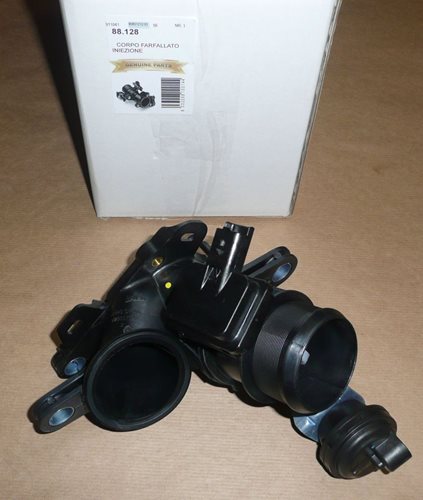 Przepustnica Citroen C4 C5 Peugeot 308 2.0 Hdi